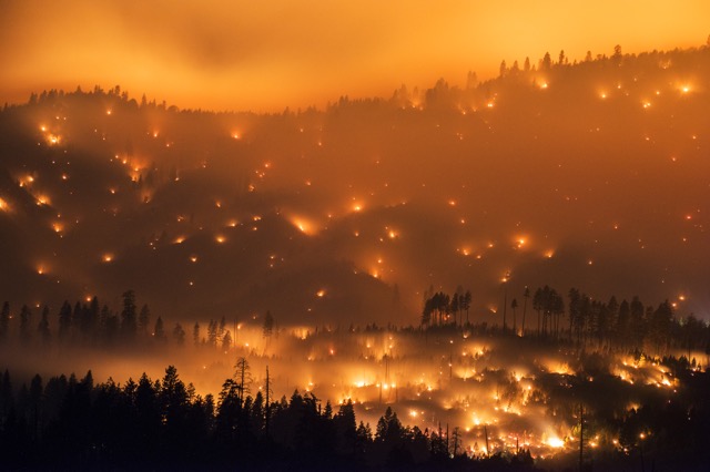 The El Portal Fire glows in the Sierra National Forest west of Yosemite National Park, Calif. 1:15am. 260 seconds with 280mm lens @f.5.6. 