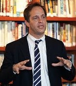 Featured Fellow: Dexter Filkins